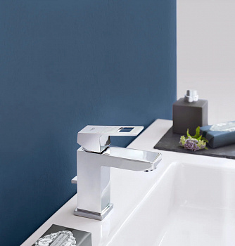 Смеситель для раковины Grohe Eurocube 23127000 Хром
