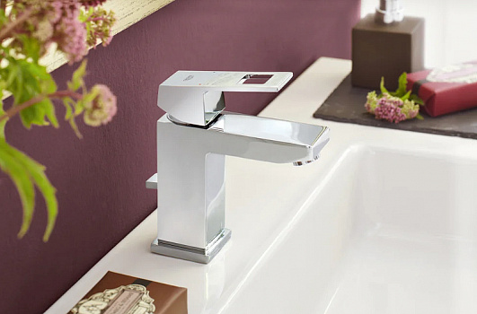 Смеситель для раковины Grohe Eurocube 23127000 Хром