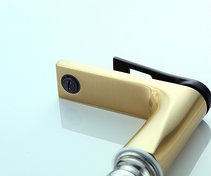 Смеситель для раковины Bronze de Luxe Element EL02GB Матовое золото Черный