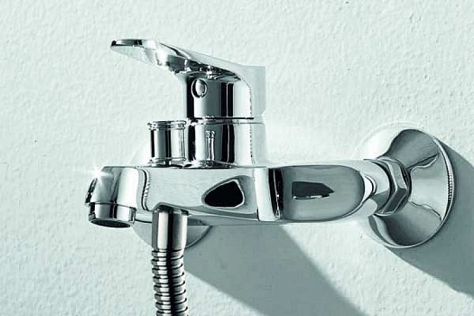 Смеситель для ванны Bravat Eco F6111147C-B Хром