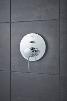 Смеситель для душа Grohe Essence New 24058001 Хром