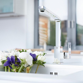 Смеситель для кухни Grohe Eurocube 31255000 Хром