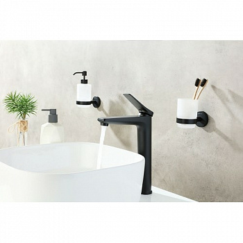 Смеситель для раковины Lemark Bronx LM3709BL Черный
